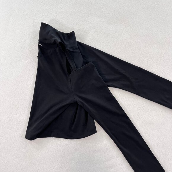 KORAL Activewear Womens XS Outlaw Blackout Long Sleeve Mock Neck Crop Top EUC - Picture 6 of 16